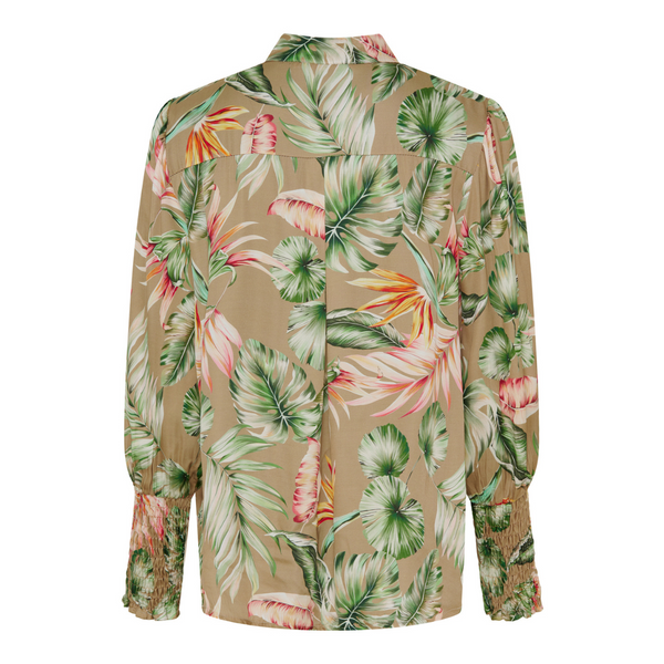 Smuk skjorte med et flot grønt hawaii print. Ærmerne er med et bredt smock stykke og så har den en lille v-udskæring med knapper. 