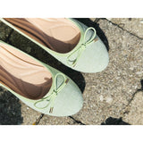 Lysegrønne ballerinaer med sløje i tweed stof