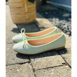 Lysegrønne ballerinaer med sløje i tweed stof