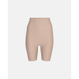 DECOY SHAPEWEAR SHORTS NUDE
Lækker Shapwear shorts fra Decoy med høj talje. Produceret i en let, strech kvalitet, der sikrer en hel silhuet og pænt hold på kroppen.
Shapwear
Hud farvet
Fåes i sort
Størrelsesguide: Shapwear shorts er normale i størrelsen