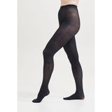 DECOY TIGHT MICROFIBER 60 DEN BLUE IRIS
Strømpebuks produceret i microfiber 3D, som sikrer ekstra god holdbarhed og pasform, da kvaliteten er meget strækbar. Buksen har bomuldskile og flade sømme samt usynlig tåforstærkning. 60 denier. Oekotex certificeret.
60 denier (hvilket betyder hvor tæt de er vævet)
Normal linning
Uden overgang, forstærket tå, semi shine og flade sømme
Farven er navy/mørke blå
Findes i andre farver
Størrelsesguide: Strømpebuks er normale i størrelsen