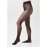 DECOY TIGHT PERFECT FIT 30 DEN SORT
Strømpebuks produceret i 3D kvalitet, som sikrer ekstra god og blød pasform, da kvaliteten er meget strækbar. Strømpebuksen har bredt taljebånd, som gør den meget behagelig at have på, bomuldskile, flade sømme og forstærkning i tå. 30 denier. Oekotex certificeret.
30 denier (hvilket betyder hvor tæt de er vævet)
Bred linning
Flade sømme
Forstærkning i tå
Farven er sort
Findes i brun
Størrelsesguide: Strømpebuks er normale i størrelsen