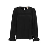 FRANCIS ASMINE SMOCK BLOUSE BLACK
Smuk klassisk sort bluse med blonde detaljer fra Culture.
Blusen har rund hals, lange ærmer med elastik, som afsluttes med en flæse. Blusen har fine detaljer på brystkasse i form af blonder.
Rund hals, lange ærmer med elastik og flæser
Blonder
Klassisk sort
Løs almindelig pasform
Størrelsesguide: Francia Amine smock blouse er normal i størrelsen