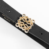 JEANS BELT BLACK (NERO) 15492-099
Virkelig flot og elegant læderbælte fra Depeche. Bæltet er lavet i den lækreste og bløde læderkvalitet. Det er dekoreret med det smukkeste guld spænde. Pift dit outfit med dette dekorative bælte.
Lækkert og blødt skind
Flot spænde i guld
Findes i to længder
Klassisk sort farve
Fåes i cognac farvet 