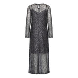 LOVE1238-18090-000
Smuk paillet kjole fra LOVE&DIVINE. Love1238 har rund hals, lange ærmer. Kjolen har en underkjole og sidder let tætsiddende, den lukkes med en lille knap i nakken. Man kan også bruge den uden underkjolen også have et fint sæt undertøj sæt på. Den perfekte kjole en årets julefrokost elller nytår.
Rund hals, lange ærmer, underkjole og let tætsiddende
Pailletter
Sort
Størrelsesguide: Kjolen er normale i størrelsen.