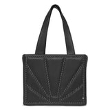 SHOULDERBAG/HANDBAG 227 BLACK/GUN METAL
Denne smarte skuldertaske med et råt look, samt et lille feminint touch i form af matte nitter fra Depeche. Tasken er inddelt i et stort rum, der giver plads til alle dine nødvendigheder, samt en lille lynlåslomme til mindre genstande, så du nemt kan holde styr på dine ting. Øverst lukkes tasken med en knaplukning.
Lækker og blød
Flot klassisk sort farve
Matte nitter
100% kolæder
Størrelsesguide: Mål: H: 24x B: 30 x D: 12 cm.
