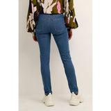 VICKY JEANS MEDIUM BLUE WASHED DENIM
Smarte jeans fra Kaffe i en denim blå farve og med klassiske 5 kants lommer. Vicky jeans lukkes med knap og lynlås, har synlige stiklinger også er der tilføjet rigtig meget lækker stretch. De er også rigtig gode at bruge under tunikaer og kjoler.
Klassisk 5-lommers model, knap, lynlys, synlige stiklinger og masser af stræk
Denim blå farve
Tætsiddende pasform
Størrelsesguide: Vicky jeans er normale i størrelsen.