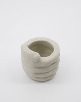 Close-up af Handy hvor man ser hånden tydeligt