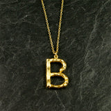 Halskæde med bogstav