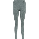 Grøn meleret tights fra Hummel med de klassiske Hummel vinkler ned langs benet og logo og tekst ved hoften set forfra