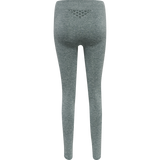 Grøn meleret tights fra Hummel med de klassiske Hummel vinkler ned langs benet og logo og tekst ved hoften set bagfra