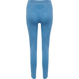 Blå meleret tights fra Hummel med logo og tekst ved taljen set bagfra