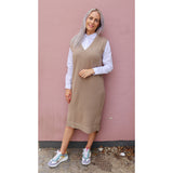 Finstrikket vest pullover kjole med v-hals i beige