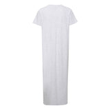 Lysegrå sommer maxi kjole fra Kaffe med v-udskæring korte ærmer og slids i den ene side set bagfra