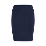 Tætsiddende jersey nederdel i marineblå fra Kaffe