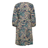 Slå om kjole med zebra print