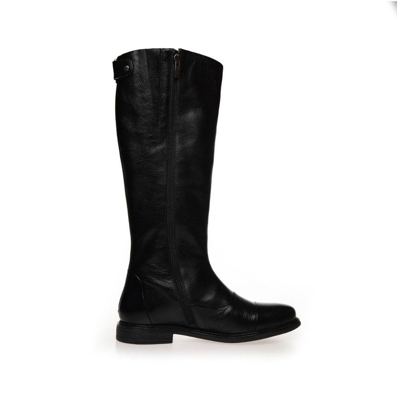 When We Breathe Boot Black