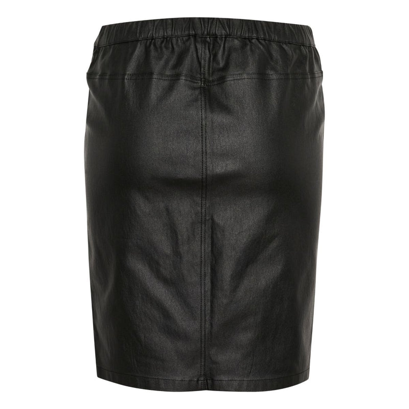 ADA COATED SKIRT BLACK DEEP  Sort coatede nederdel fra&nbsp;Kaffe. Drømmer du om skindnederdel men er økonomien ikke lige til det, er her et rigtig godt bud på en prisvenlig udgave. Ada coated nederdel ligner på afstand, en stramme skindnederdel, men koster kun en brøkdel og samtidig er de virkelig behagelige at have på.&nbsp;  Nederdel er allround - hverdag og fest - med stiletter, støvler eller sneaks. Vi medgiver denne nederdel vores varmeste anbefaling som et absolut must-have.&nbsp;  Tætsiddende&nbsp;p