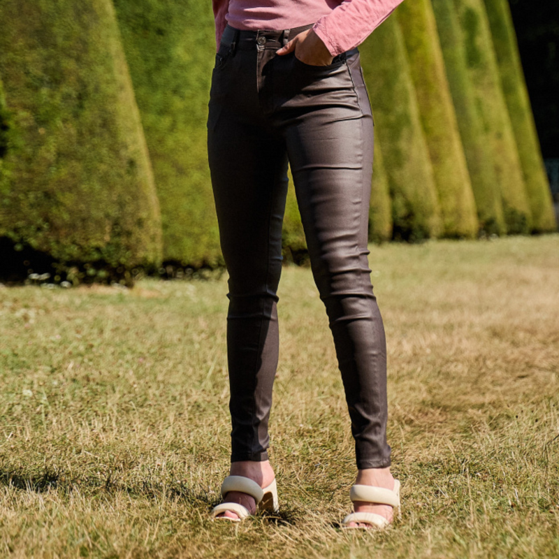 Ana Coated Jeans Dark Maroon (Afsendes slut uge 35)