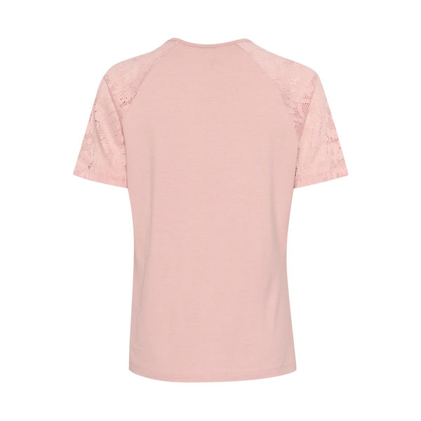 BELIA NICOLE BLOUSE PALE MAUVE&nbsp;

Virkelig fin t-shirt fra&nbsp;Culture. Belia t-shirt har rund hals, korte blonde ærmer. Den har en normal pasform.



Rund hals og korte ærmer
Blonder
Flot rosa farve

Normal t-shirt pasform


Størrelsesguide: Belia&nbsp;t-shirt er normal i størrelsen.