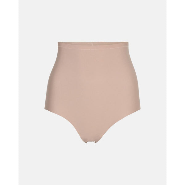 DECOY SHAPEWEAR BRIEF NUDE

Lækker Shapwear brief fra Decoy med høj talje. Produceret i en let, strech kvalitet, der sikrer en hel silhuet og pænt hold på kroppen.


Shapewear
Hud farvet
Fåes i sort

Størrelsesguide: Shapwear Brief er normale i størrelsen