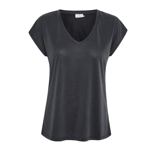 LISE V-NECK T-SHIRT BLACK

Ultra blød sort basic t-shirt til skabet fra Kaffe. Lise t-shirten er i 70% modal (TENCEL) og 30% polyester. Den er med korte ærmer og v-udskæring.&nbsp;

Mega blød
Korte ærmer
V-udskæring
Sort

Størrelsesguide: T-shirten er normal i størrelsen, så vi anbefaler at man tager den størrelse man normale bruger