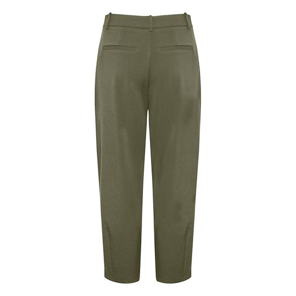 Grønne habit bukser med knap og lynlås samt 7/8 længde set bagfra