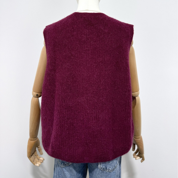 Molly sleeveless vest burgundy (Afsendes slut uge 35)