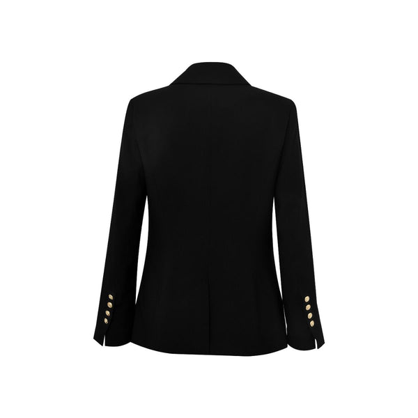 PAULAGO BLAZER BLACK&nbsp;

Super flot blazer med smukke guld knapper fra Gossia. Blazeren i et blød og lækkert kvalitet. PaulaGO blazeren er med et slankt fit og med lange ærmer med knap slids ved håndledet, som kan lukkes med lynlåsen.&nbsp;Blazeren er dobbeltradet med paspoil lommer og lille brystlomme.



Skarpe skuldre snit, V-neck og guld knapper, Paspoil lommer og brystlomme
Slids ved håndledet (kan lukkes med lynlås)
Slankt fit
Klassisk sort


Størrelsesguide: Paulago Blazer&nbsp;er normal i størrel