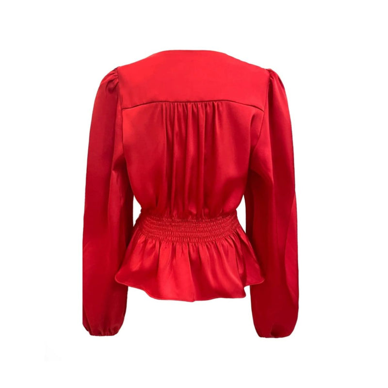 TIKI LS TWIST BLOUSE RED


Den elegante bluse fra&nbsp; Liberté .Blusen kommer i en smuk rød farve. Blusen har et twist-detalje, der giver et unikt udtryk. Den har en normal pasform. Blusen er ideel til både hverdag og særlige anledninger, hvor du ønsker at skille dig ud med stil.


Størrelsesguide: Blusen&nbsp;er normal i størrelsen. Vælg den størrelse du plejer at bruge.