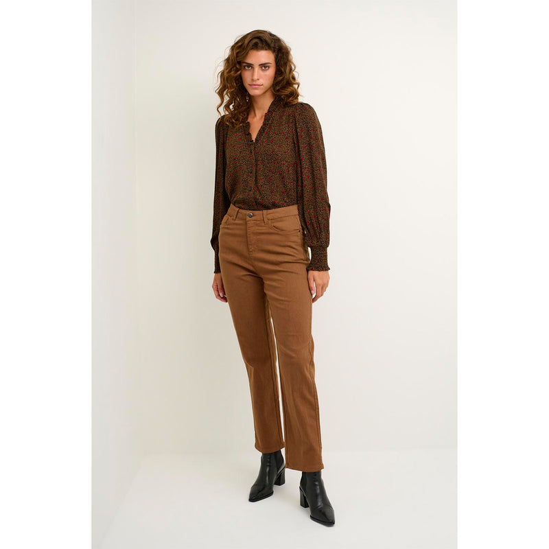 brune højtaljede bukser med knap lynlås og lommer samt syv ottende dels længde med vidde set forfra på kaffe model