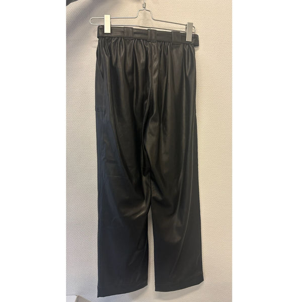 Alba 7/8 Pants Black