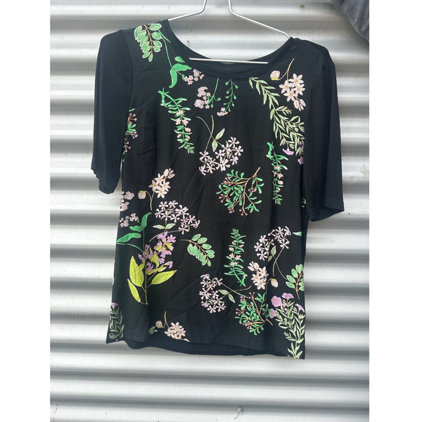 Malucca Tee Black