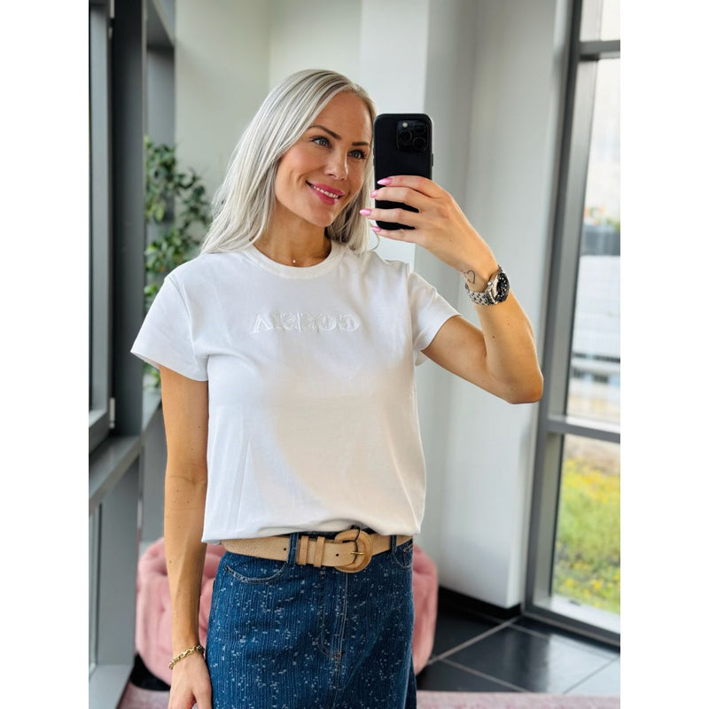 BeccaGo T-Shirt White