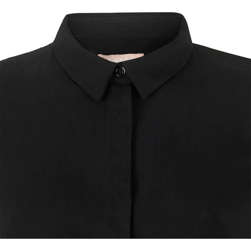 Sort gennemknappet skjorte med almindelig skjortekrave lange ærmer med manchet og knap set close up af krave og knap