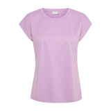 Lilla t-shirt med rund hals og korte set forfra
